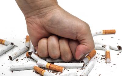 Uno-studio-americano-rivela--le-persone-che-fumano-pi----anziane--della-loro-et---biologica
